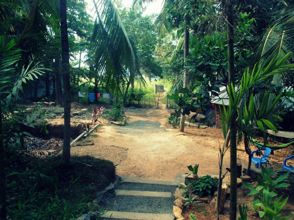A Pousada Hidden Well Hiriketiya Dikwella Exterior foto